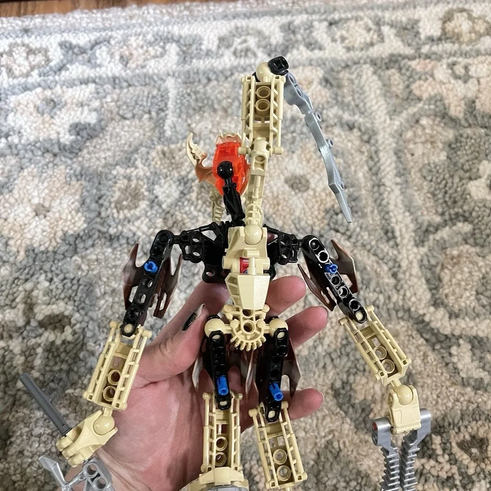 Lego 8983 Bionicle Vorox Glatorian 8